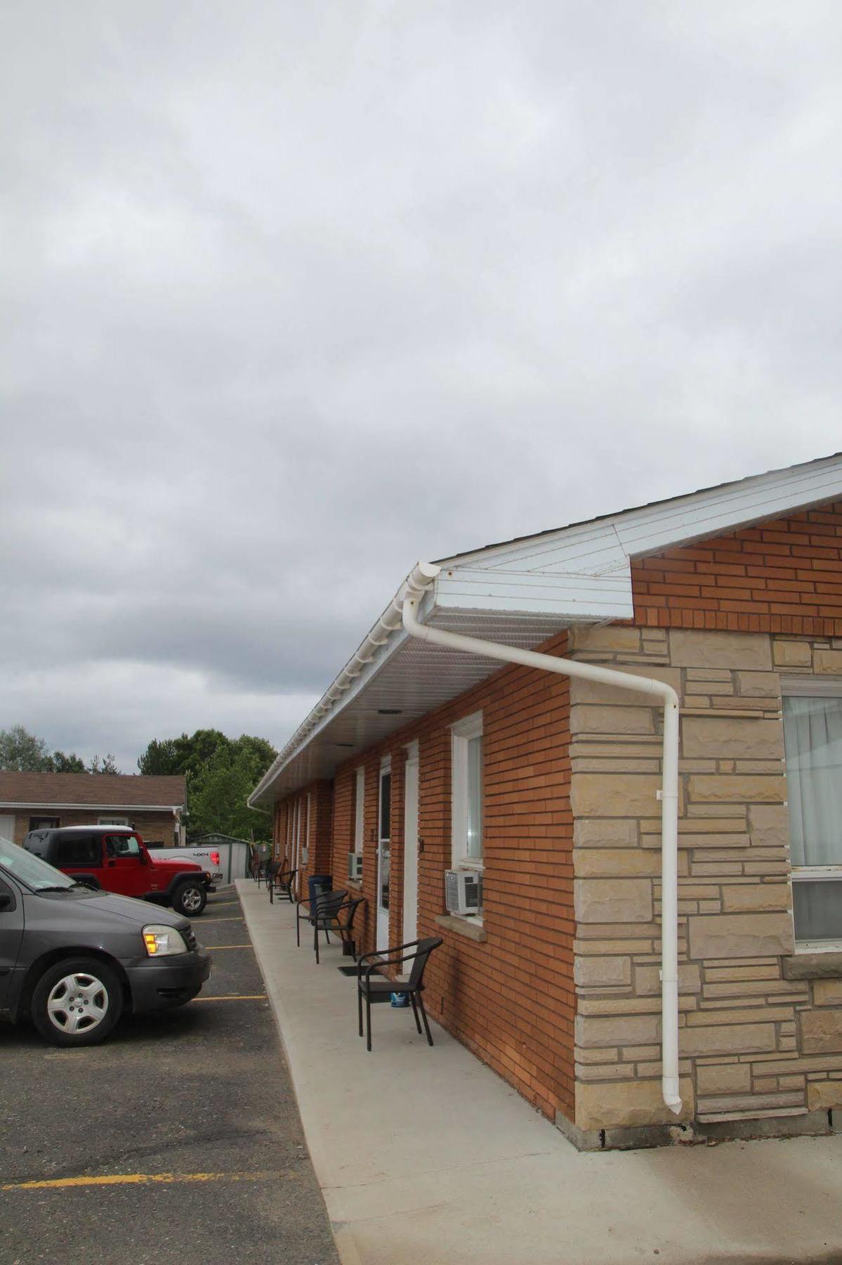 Lakehead Motel 桑德贝 外观 照片